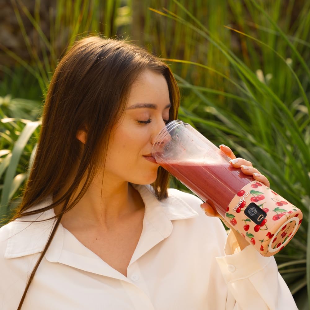 BlendyGo 3 550ml Portable Smoothie Maker, Wireless, Crushes Ice & Fruit, BPA-Free